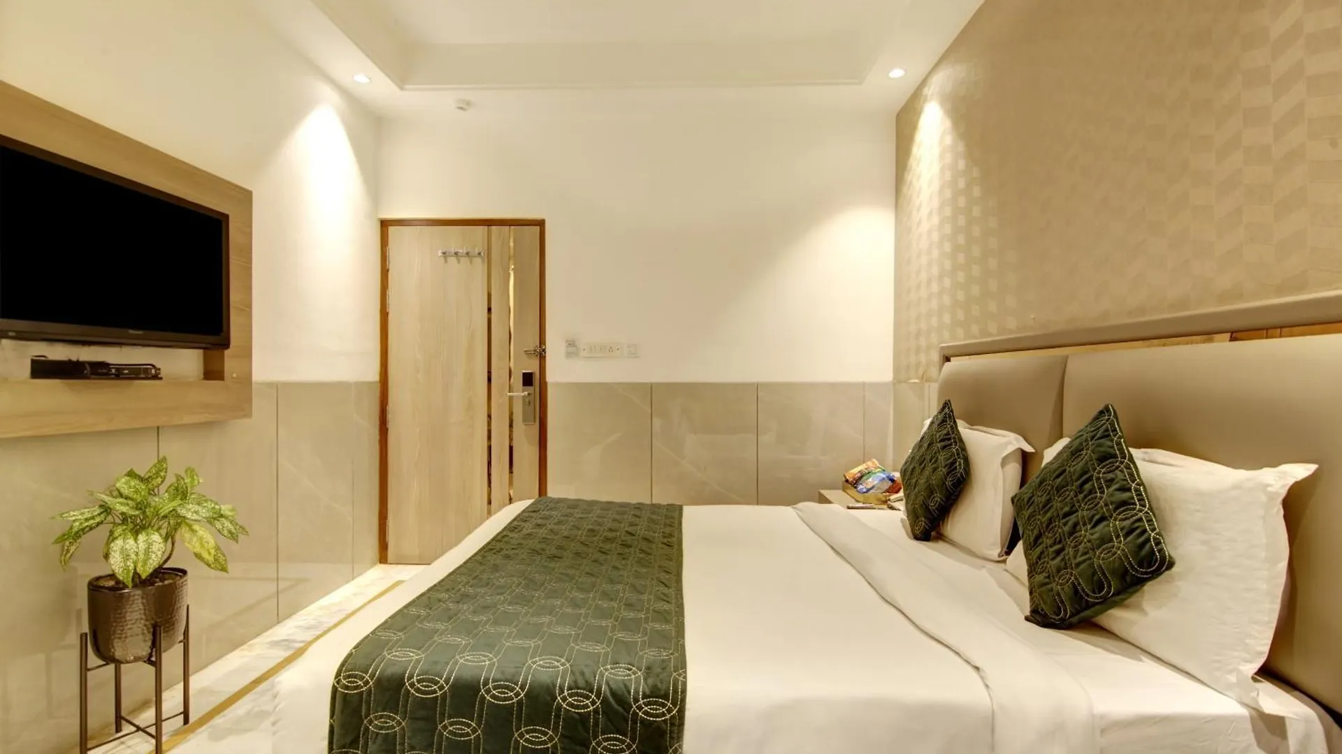 Hotel Transit International- Aerocity Delhi Airport New Delhi