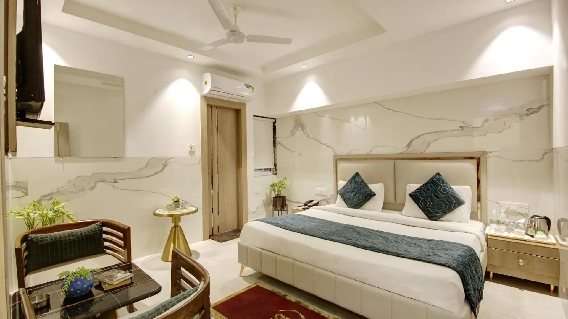***  Hotel Transit International- Aerocity Delhi Airport New Delhi India