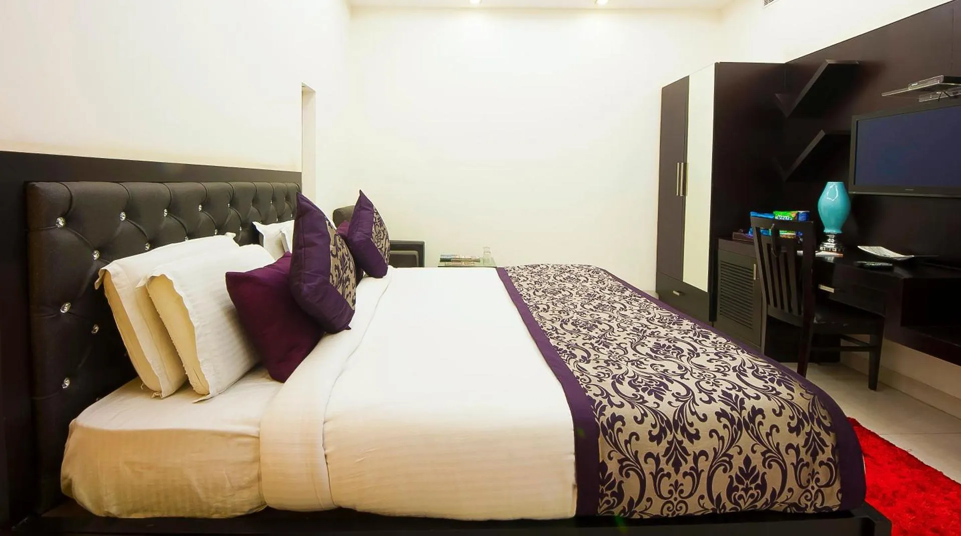 Hotel Transit International- Aerocity Delhi Airport New Delhi 3*,