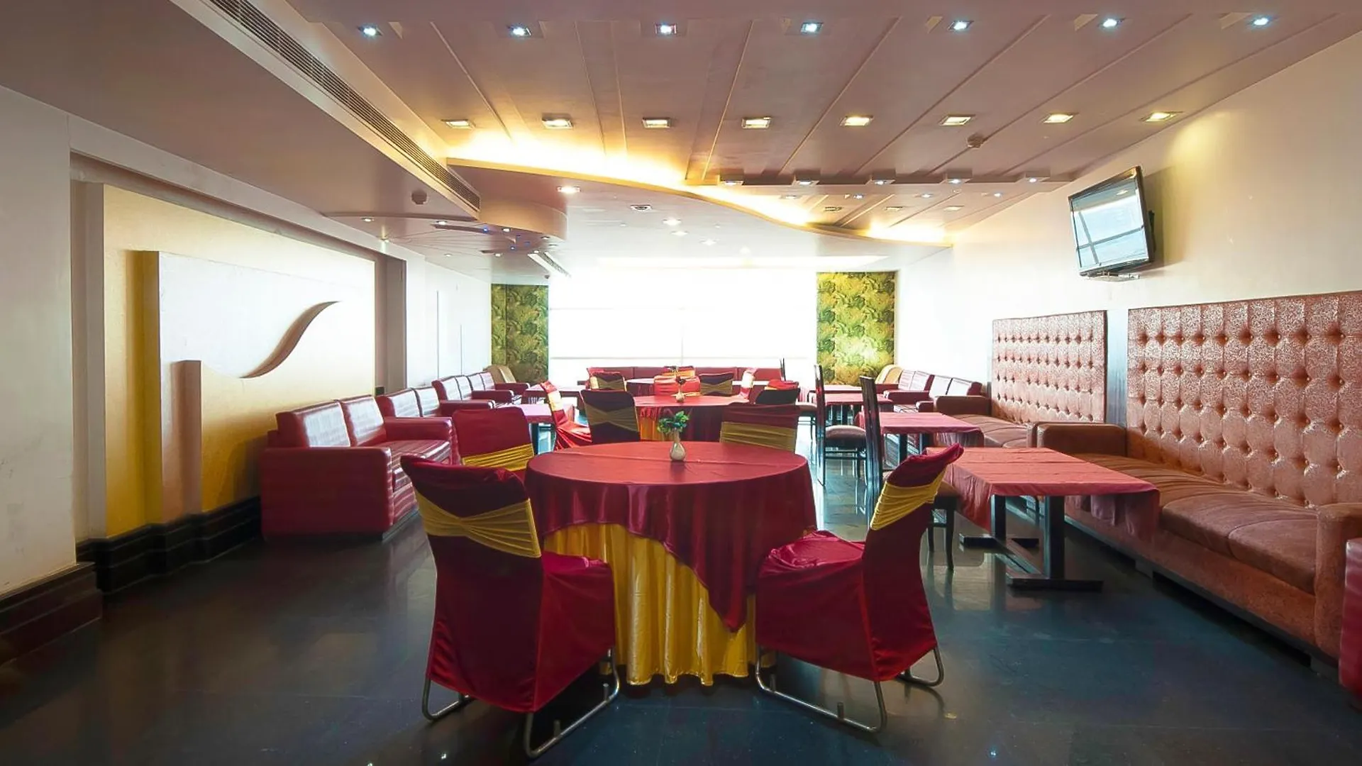 Hotel Transit International- Aerocity Delhi Airport New Delhi 3*,